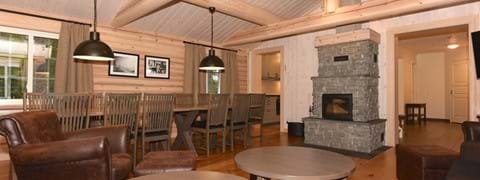 timmerbyn-stuga-allrum.jpg (2)