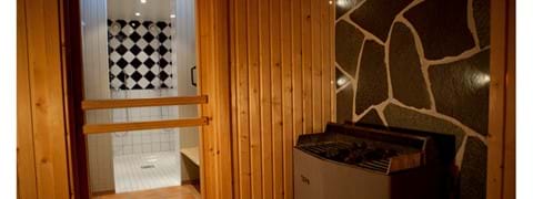IMG_8956_1w.jpg