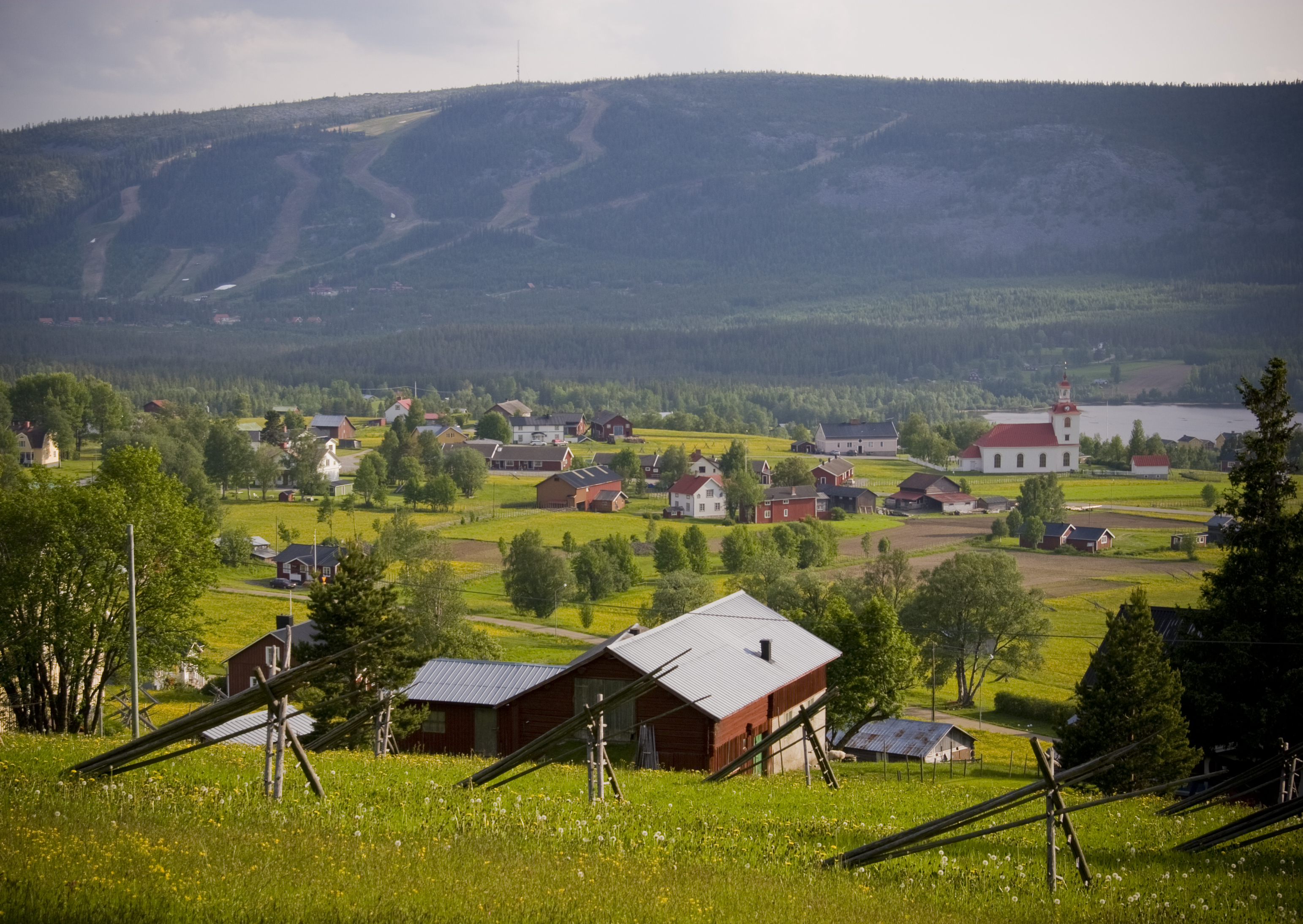 <p>Hitta din och dina kollegors favorit aktivitet i Vemdalen. Här finns allt från fart och fläkt till avkoppling och riktiga fjällklassiker.</p>