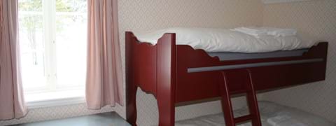 Fagelboet-storstuga-sovrum.jpg (1)