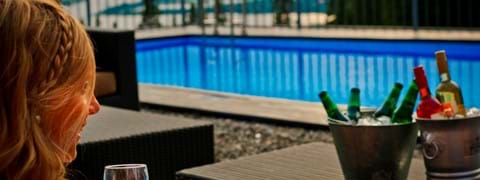 hotellfjallgarden-pool-sommar-konferenshotell-are
