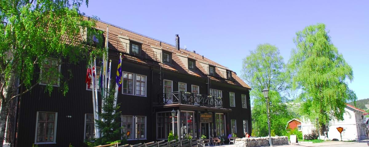 hotellaregarden-exterior-sommar-konferenshotell-are